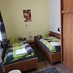Tuender Szallo * Epleny
