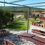 Tuender Szallo Epleny