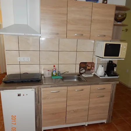 Apartament Tuender Szallo *