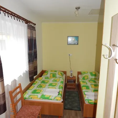 Tuender Szallo Apartament Eplény