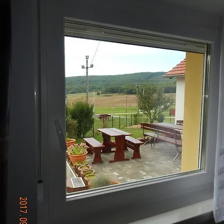 Tuender Szallo Apartament