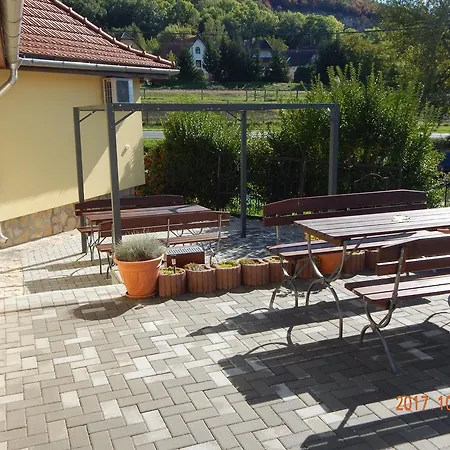 Tuender Szallo Apartament