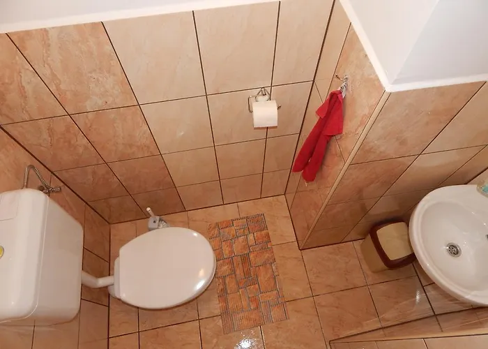 Tuender Szallo Eplény