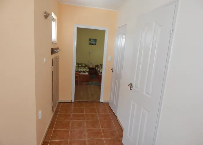 Apartament Tuender Szallo Eplény