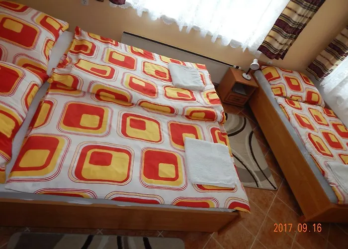 Apartament Tuender Szallo *